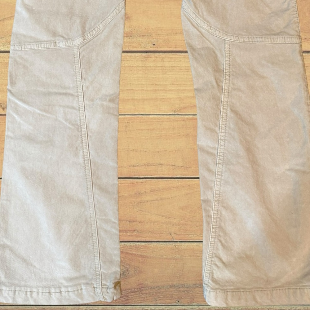 Free People Women’s  "Hit Back" Low Rise Bootcut Flare Velvet Pants Size 6 NWT - Picture 15 of 16